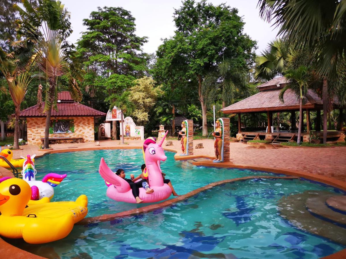 RS Phong Riverside Resort Khon Kaen Buitenkant foto