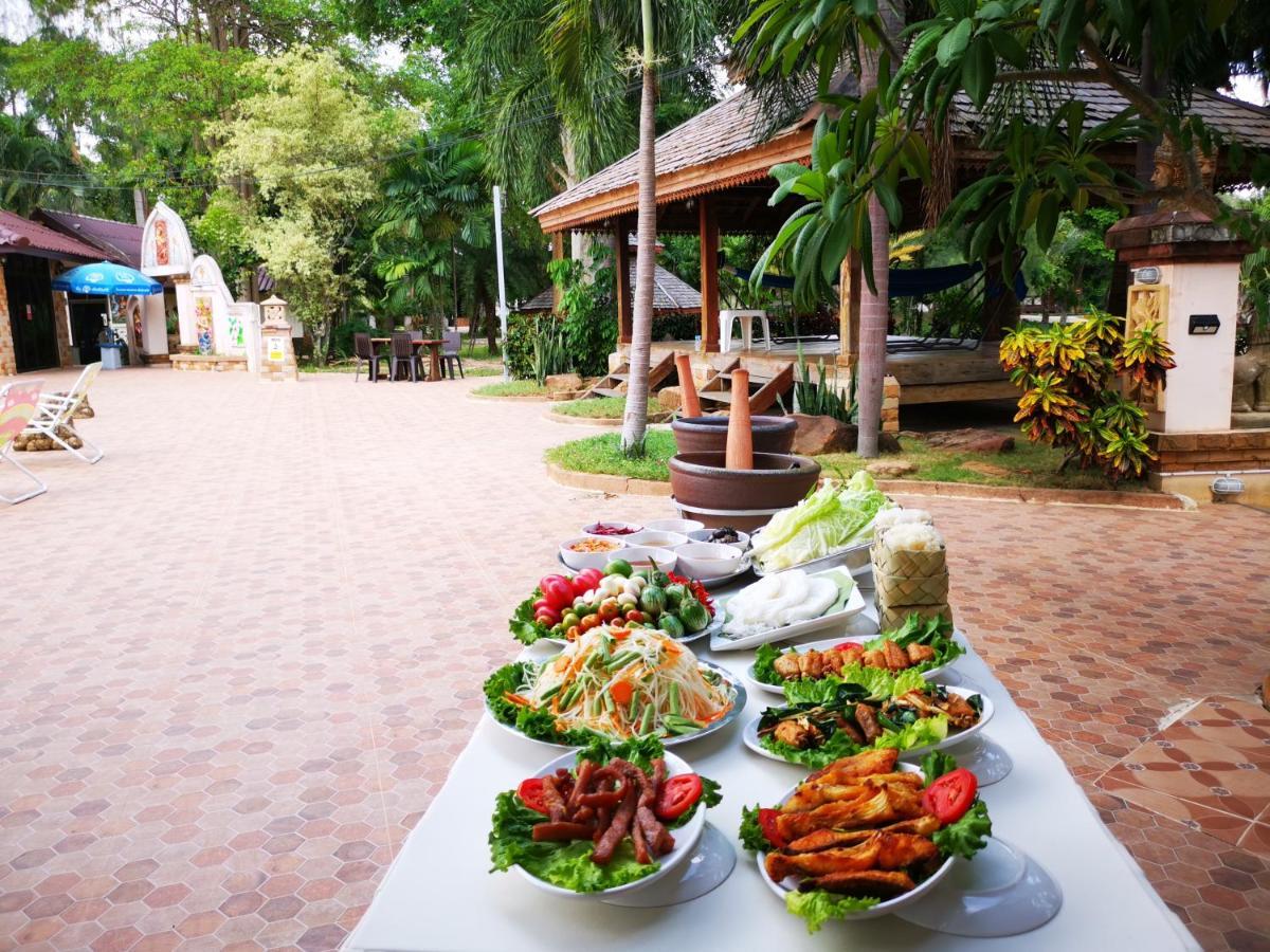 RS Phong Riverside Resort Khon Kaen Buitenkant foto