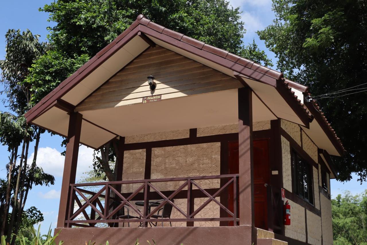 RS Phong Riverside Resort Khon Kaen Buitenkant foto
