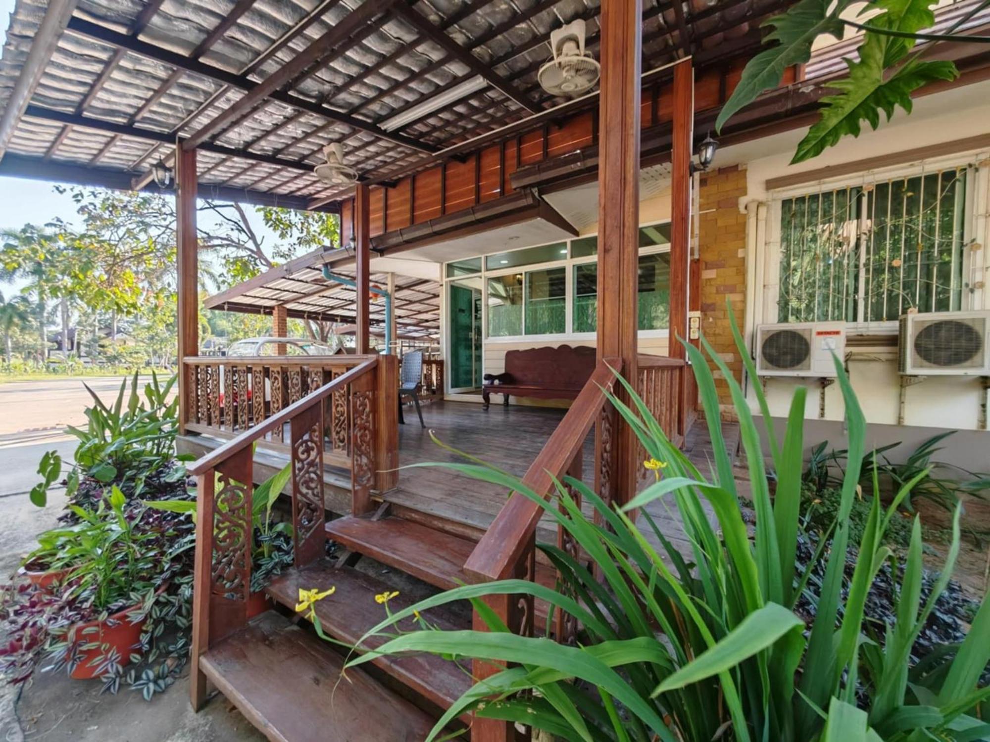 RS Phong Riverside Resort Khon Kaen Buitenkant foto