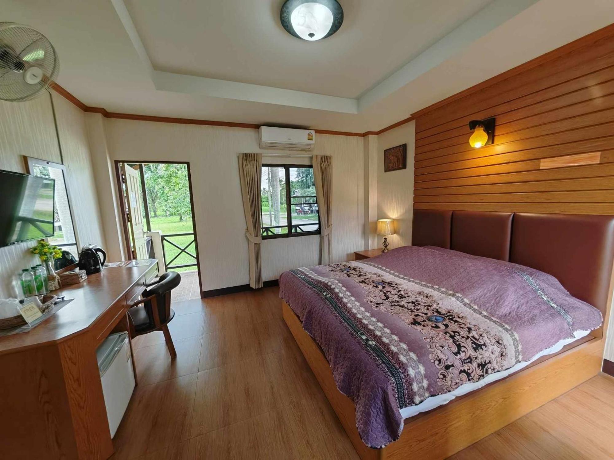 RS Phong Riverside Resort Khon Kaen Buitenkant foto