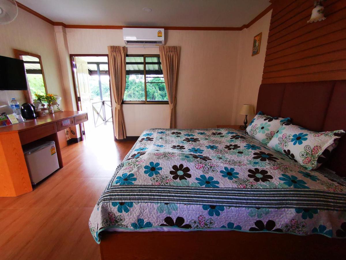 RS Phong Riverside Resort Khon Kaen Buitenkant foto